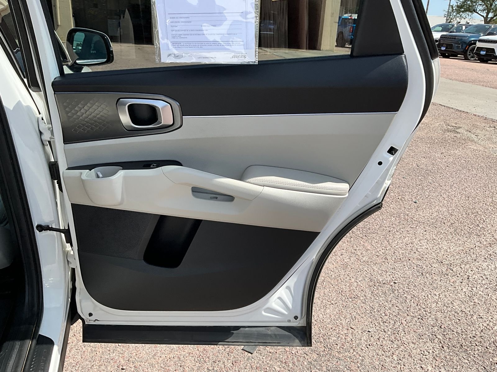 Used 2021 White Kia S image 19