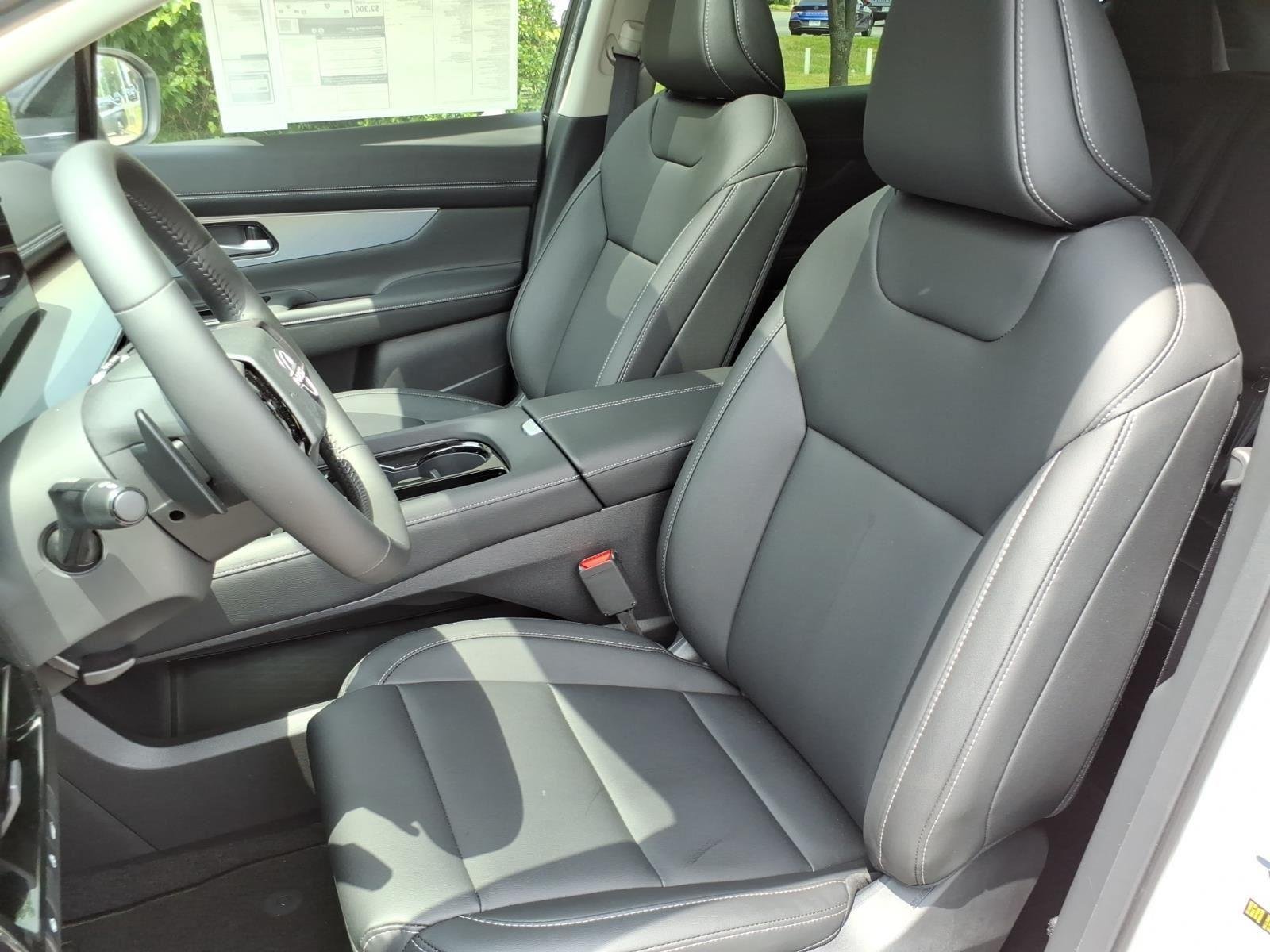 2025 Nissan Murano SL - Photo 11