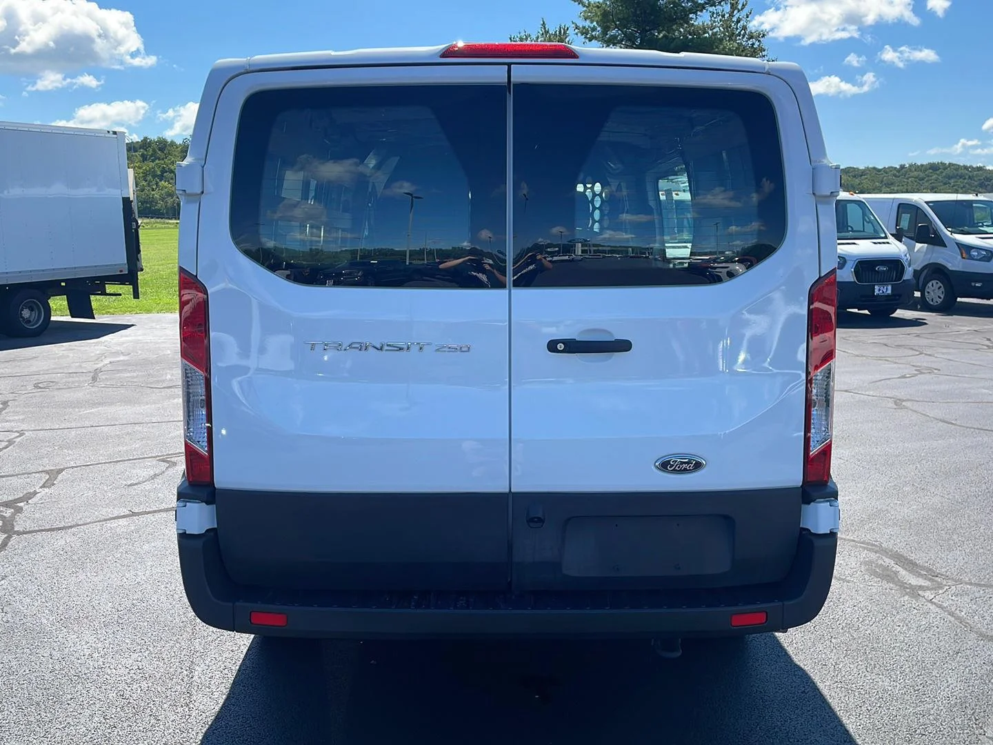 Used 2025 Oxford White Ford  image 4