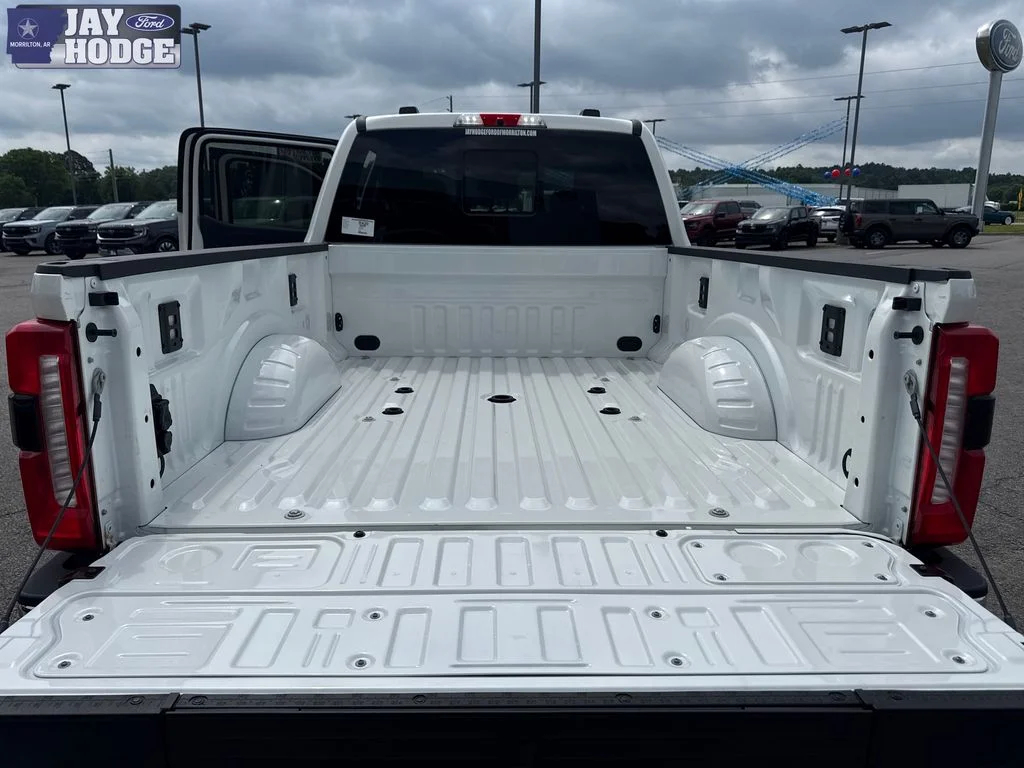 New 2026 Star White Metallic Tri-Coat Ford F-250® Lariat® image 16