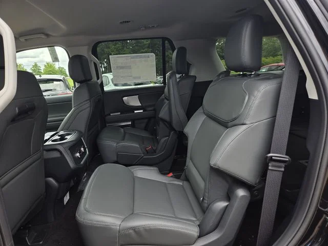 New 2026 Agate Black Metallic Ford Active image 16