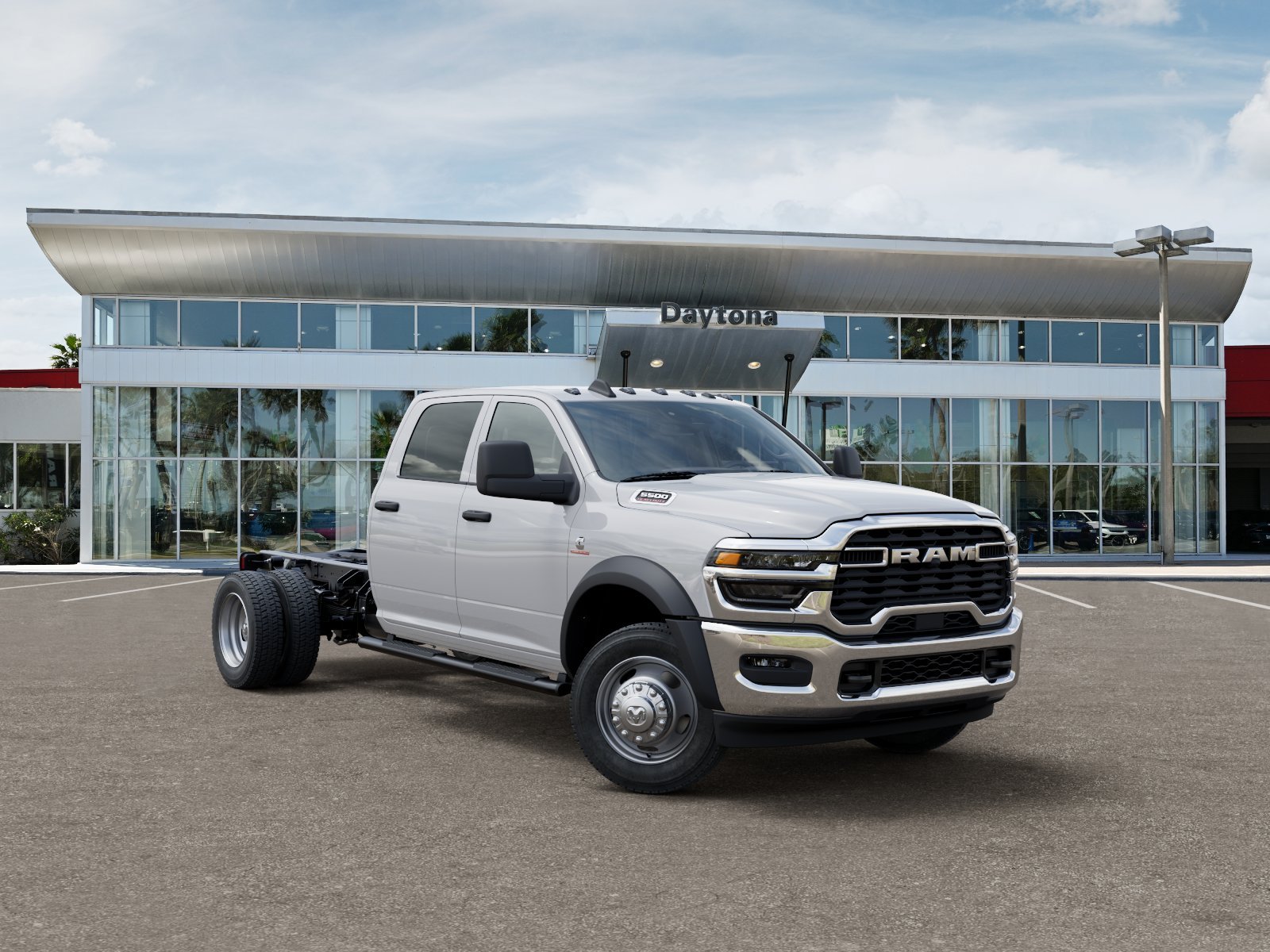 New 2026 Bright White Clearcoat RAM Tradesman image 29