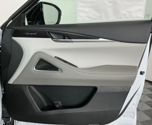 New 2027 2T RAD WHT INFINITI Autograph AWD image 27
