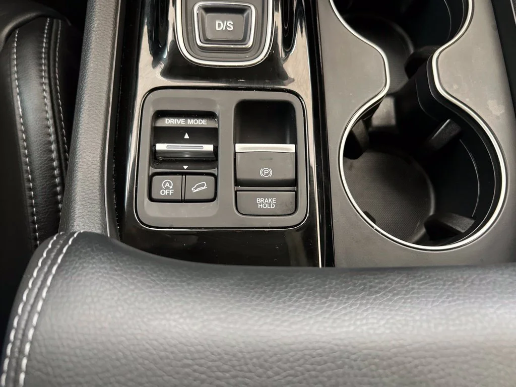 2025 Honda Pilot EX-L - Photo 34