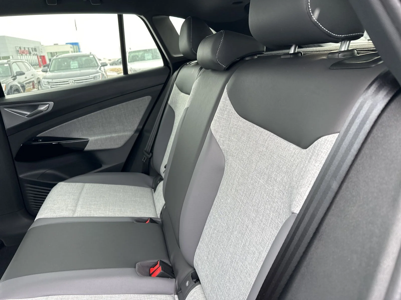 2026 Volkswagen ID.4 PRO - Photo 14