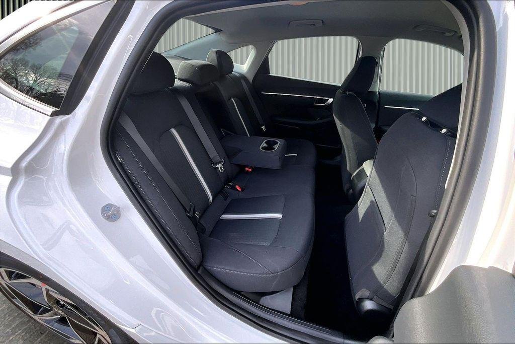 New 2026 Serenity White Hyundai SEL Sport image 11
