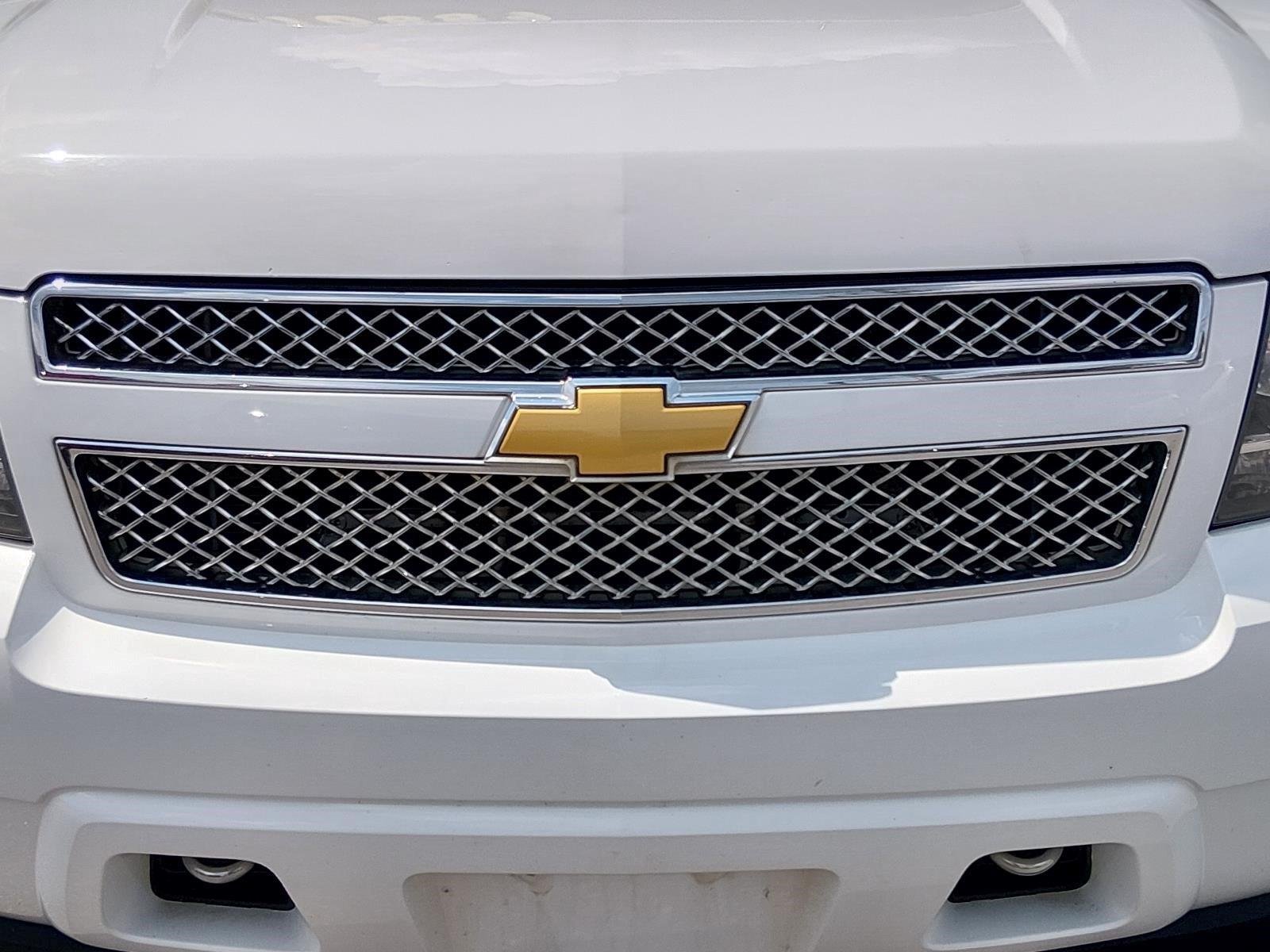 Used 2013 Summit White Chevrolet LTZ image 9
