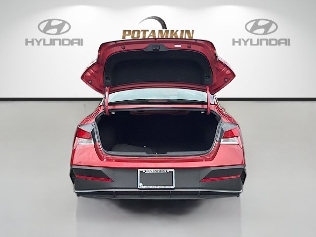 Used 2026 Red Hyundai SEL Sport image 25