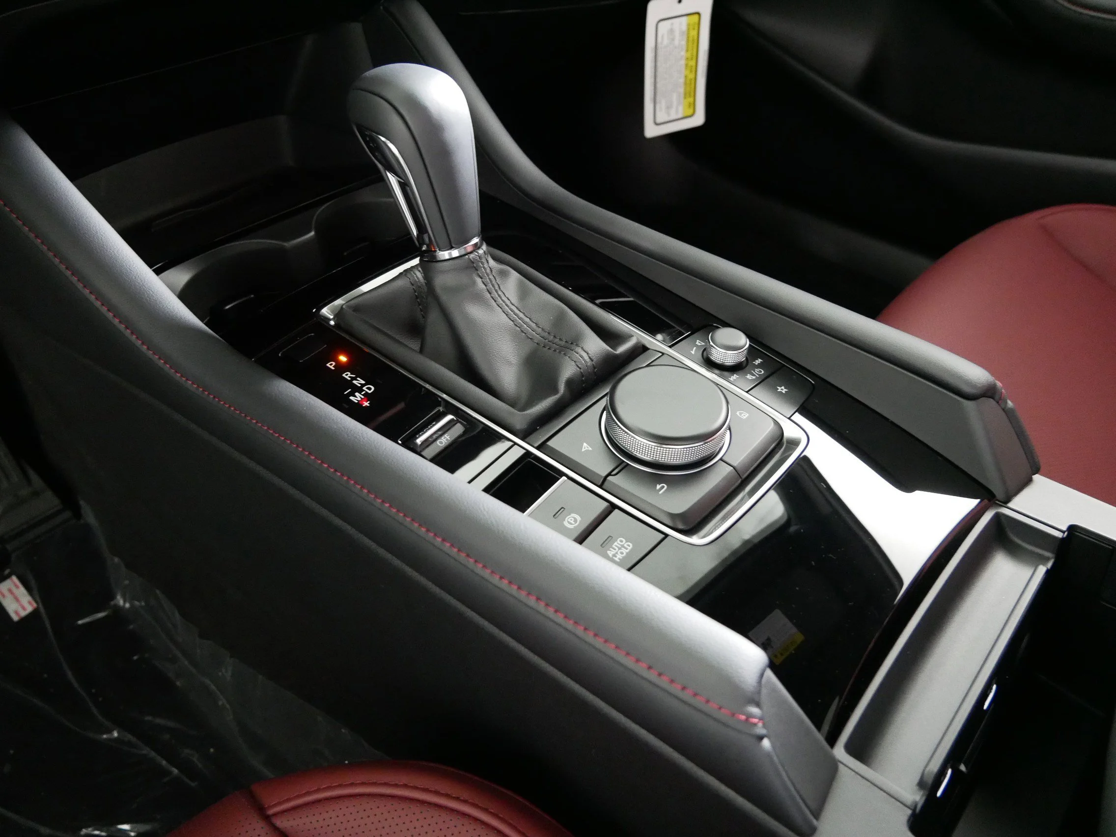 2026 Mazda Mazda3 Carbon Edition - Photo 6