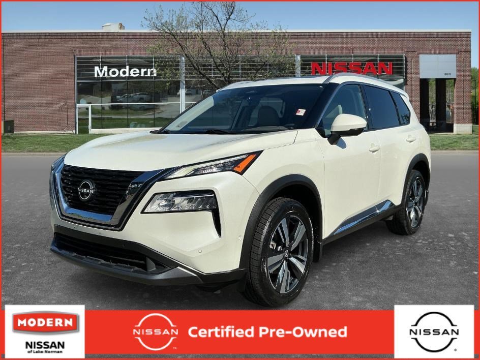 Certified Used 2023 Pearl White Tricoat Nissan SL image 1