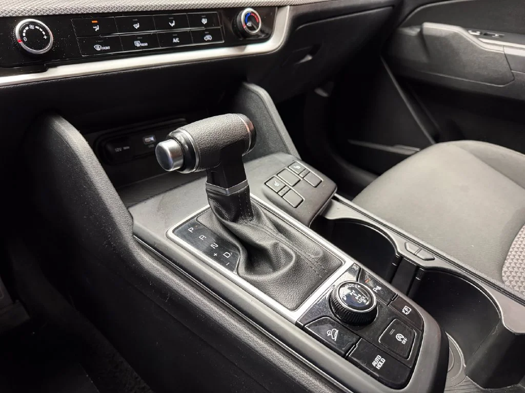 Certified Used 2023 Gray Kia LX image 18