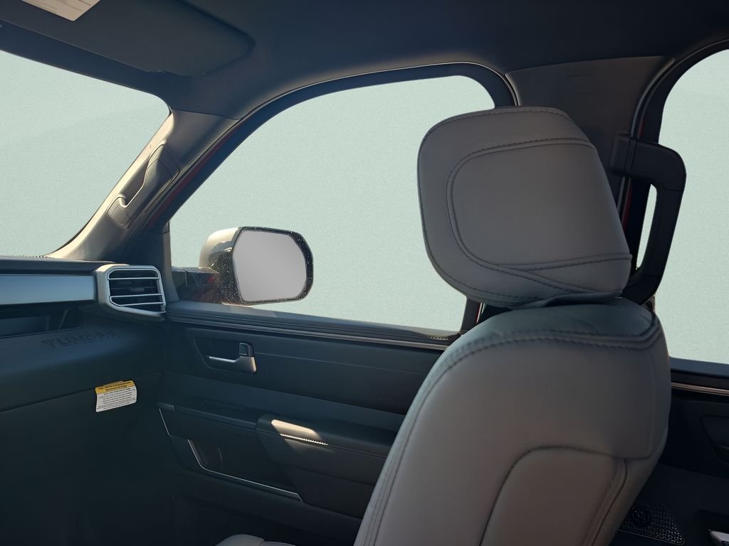 2026 Toyota Tundra SR5 - Photo 11