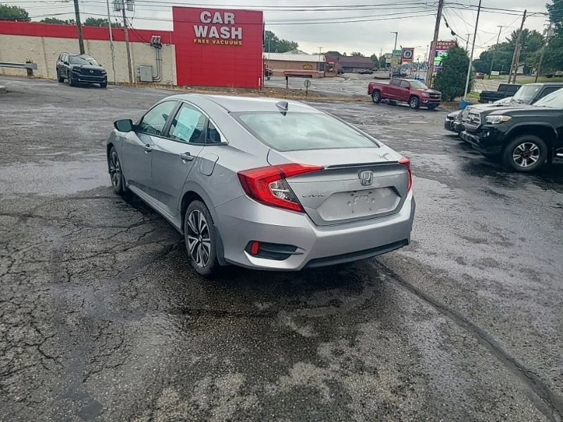 Used 2016  Honda EX-L image 4