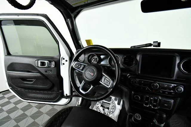 Used 2021 White Jeep Overland image 19