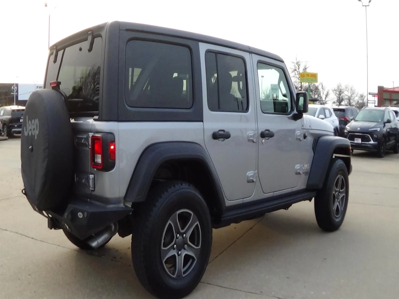 Certified Used 2019 Billet Silver Metallic Clear Coat (psc) Jeep Sport S image 6