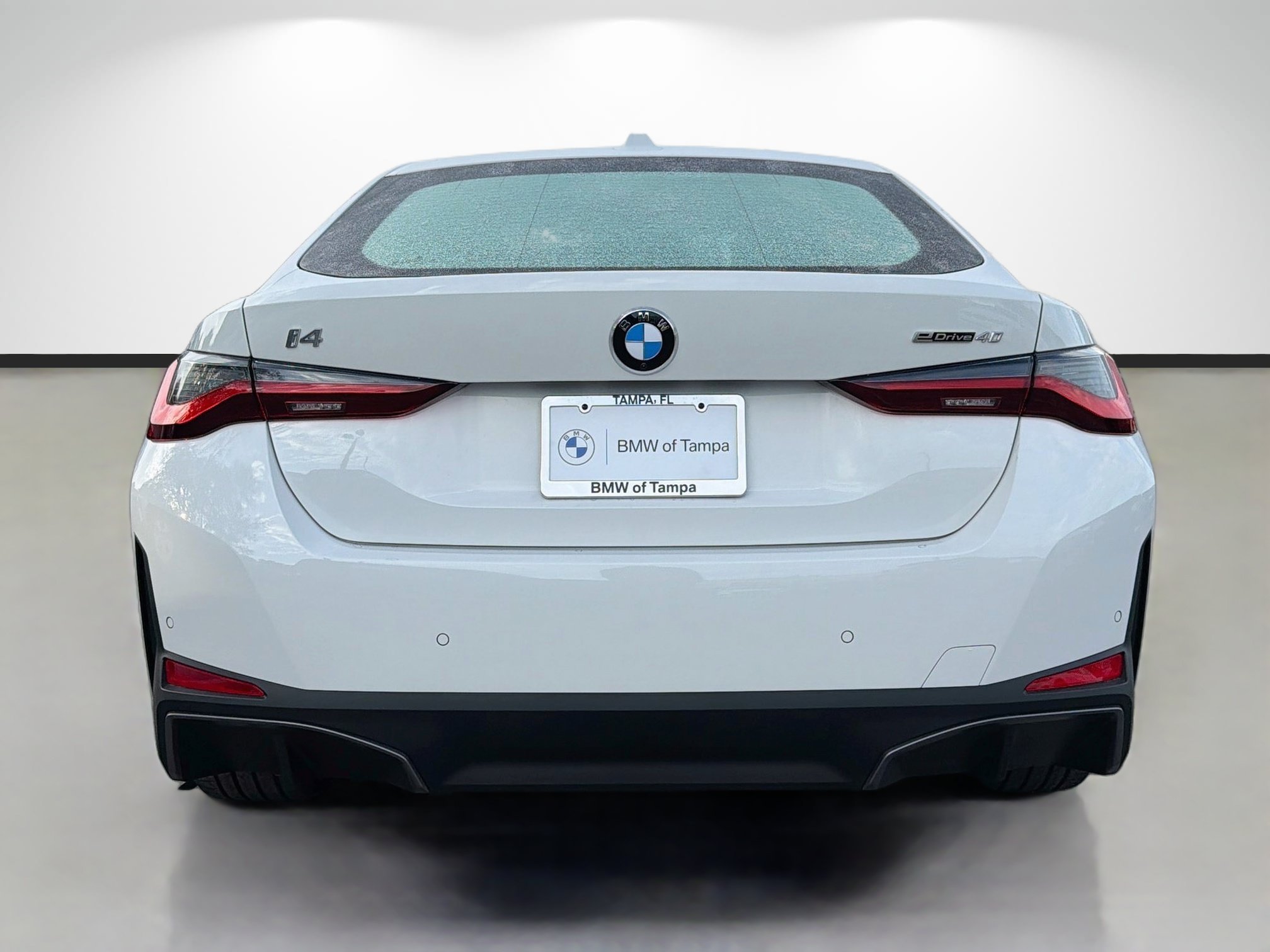 Used 2026 Alpine White BMW eDrive40 image 4