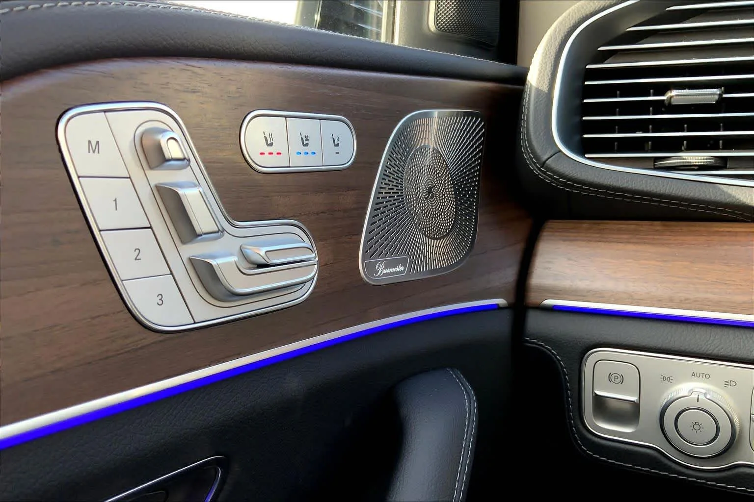 Certified Used 2026 Black Mercedes-Benz GLE 350 image 24