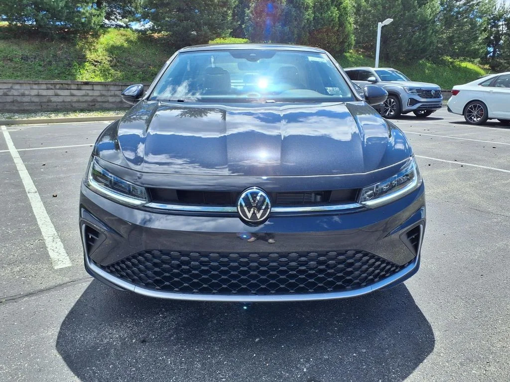 New 2026 Deep Black Pearl Volkswagen 1.5T SE image 6