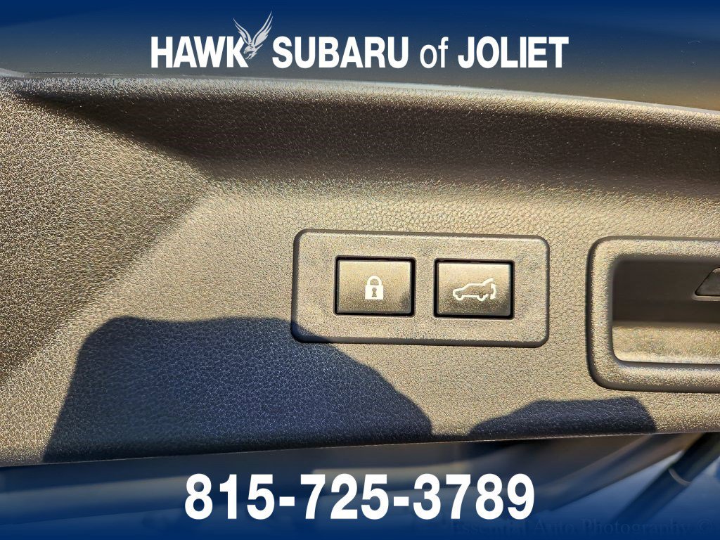 Used 2025 River Rock Pearl Subaru Premium image 19