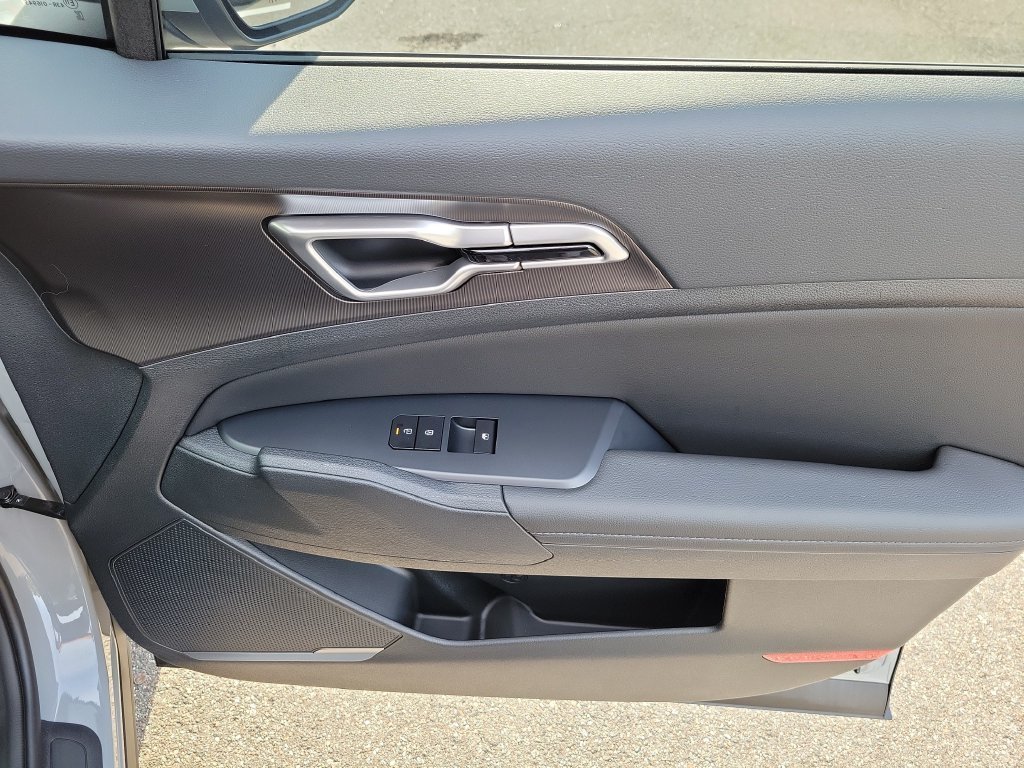 New 2027 Wolf Gray Kia EX image 10