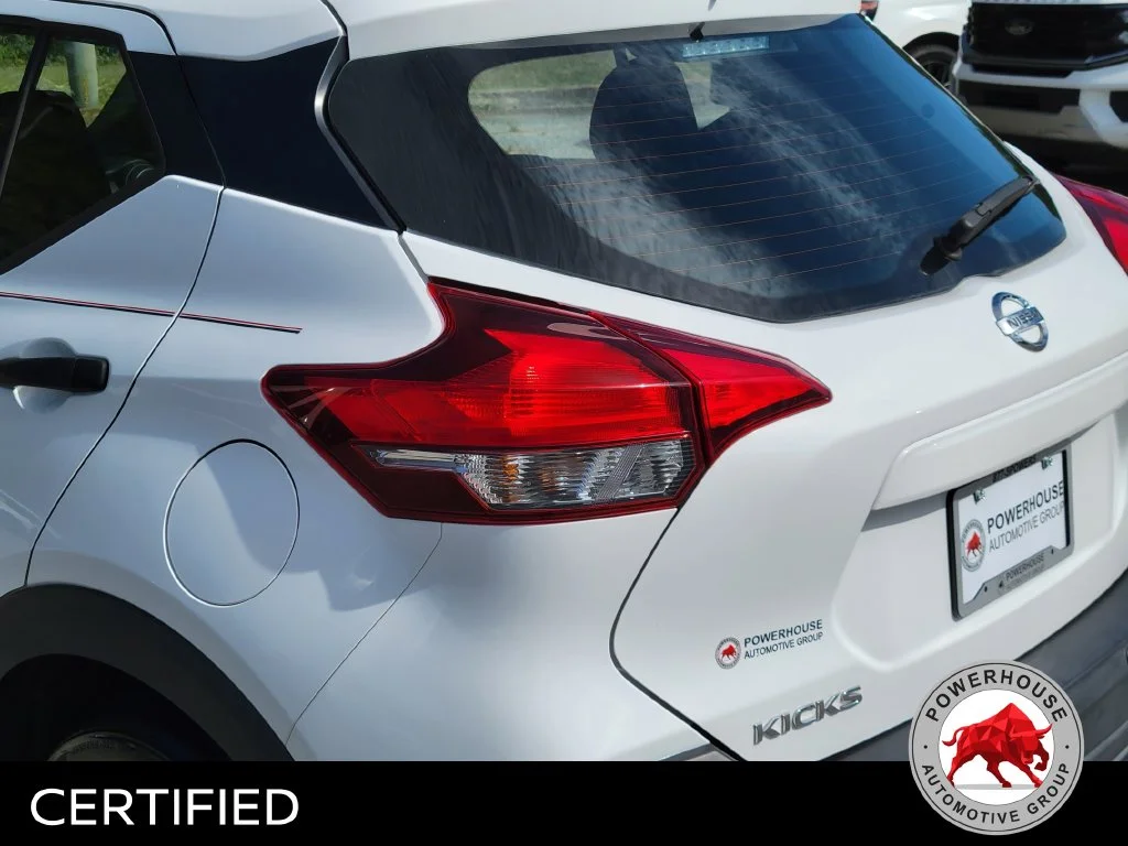 Used 2020 White Nissan S image 13