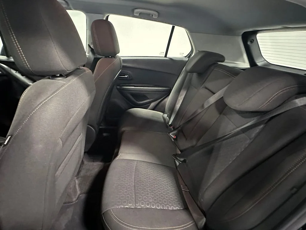 Used 2021 Blue Chevrolet LS image 17