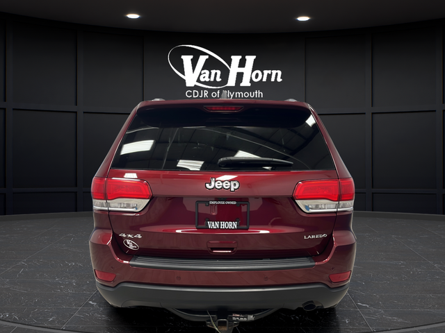Used 2019 Velvet Red Pearlcoat Jeep Laredo E image 6
