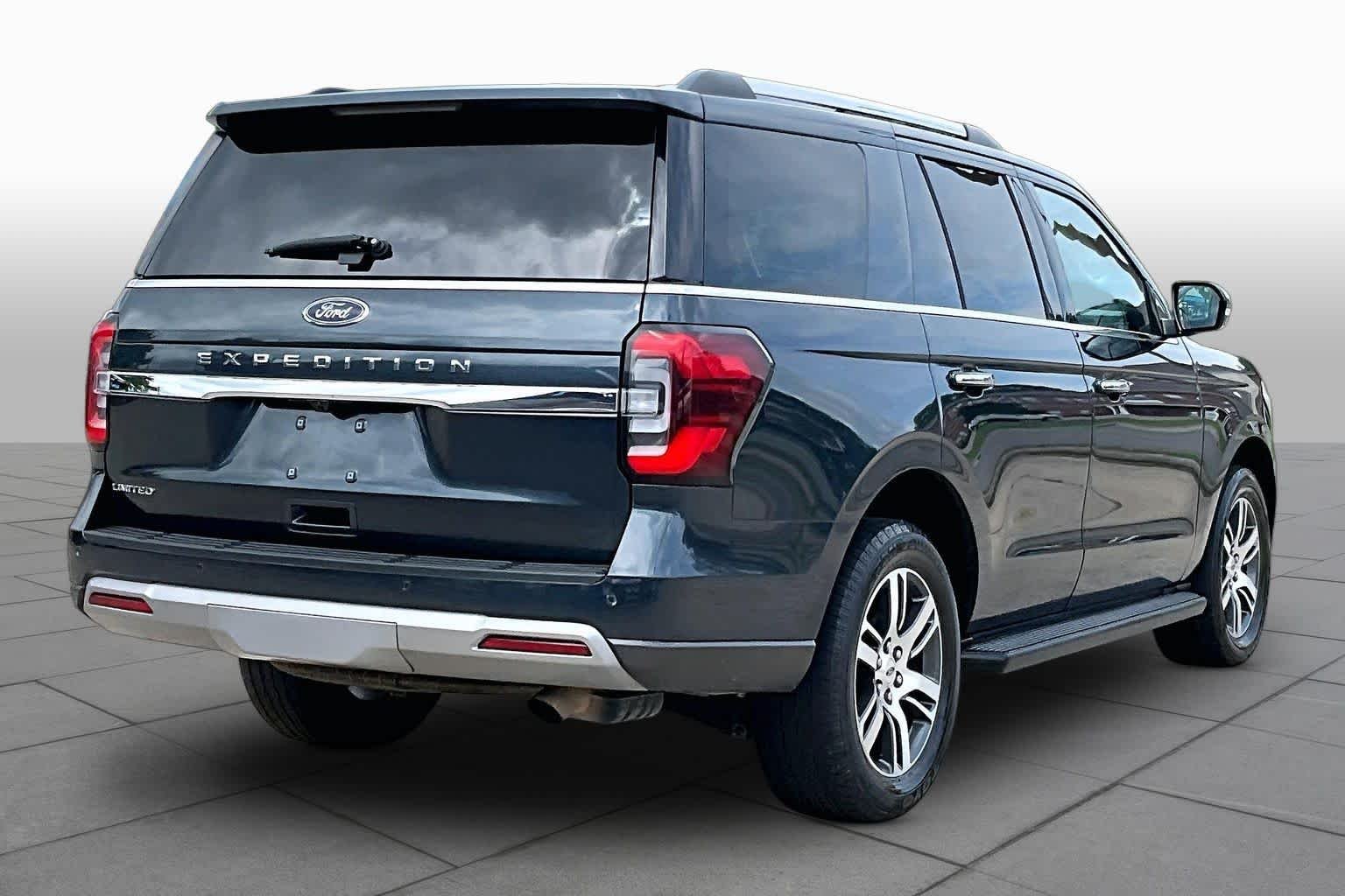 Used 2024 Stone Blue Metallic Ford Limited image 13