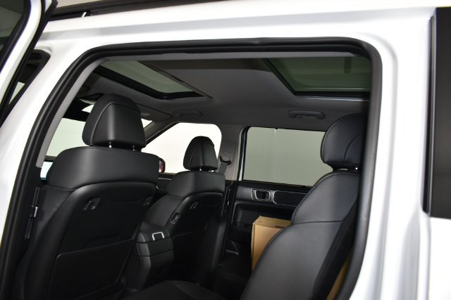New 2027 White Hyundai Limited image 14