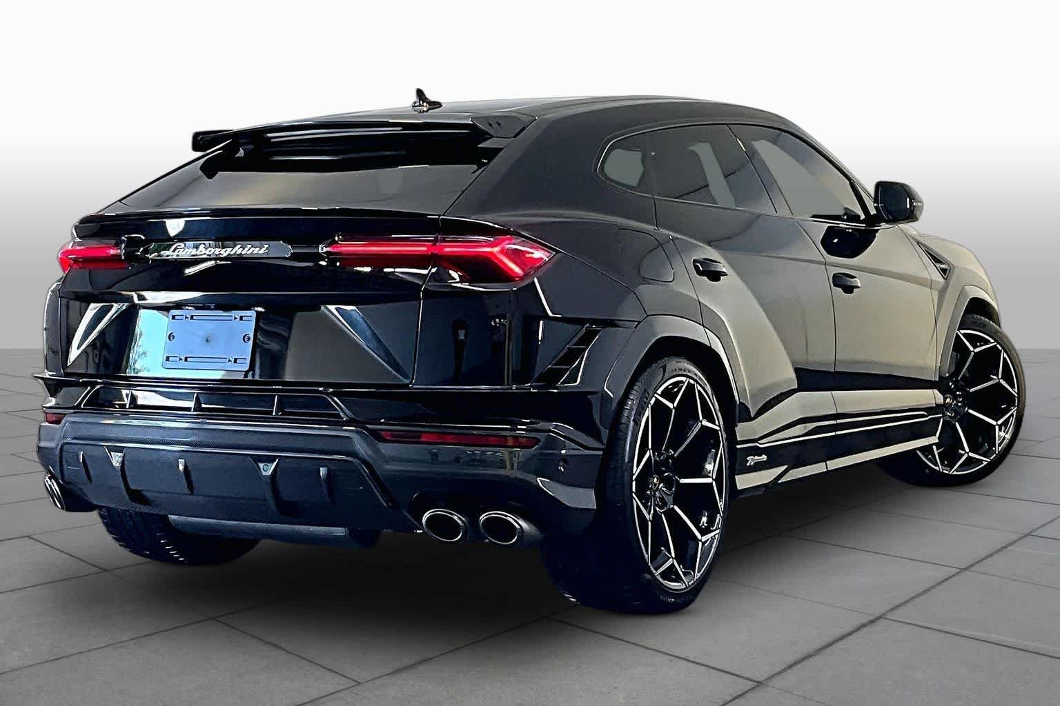 Used 2024 Nero Helene Metallic Lamborghini Performante image 12