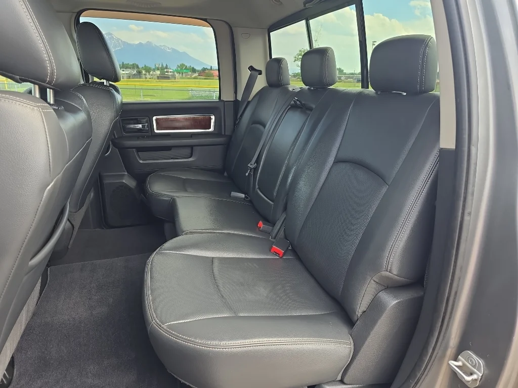 Used 2009 Gray Dodge LARAMIE image 22