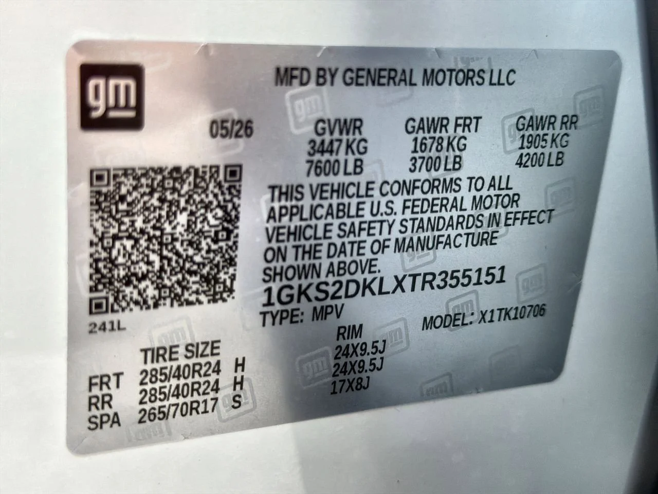 New 2026 Glacier White Tricoat GMC Denali image 29