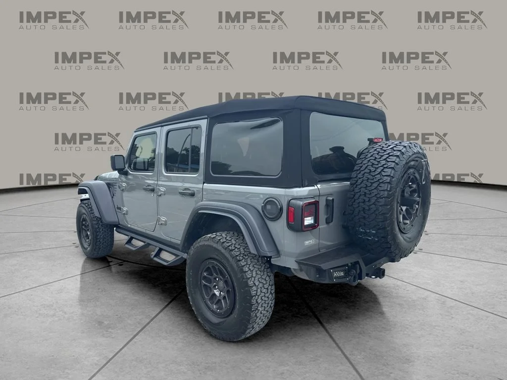 Used 2023 Gray Jeep High Tide image 3