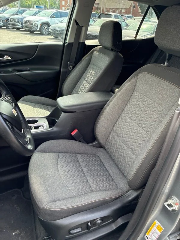 Used 2023 Gray Chevrolet LT image 9