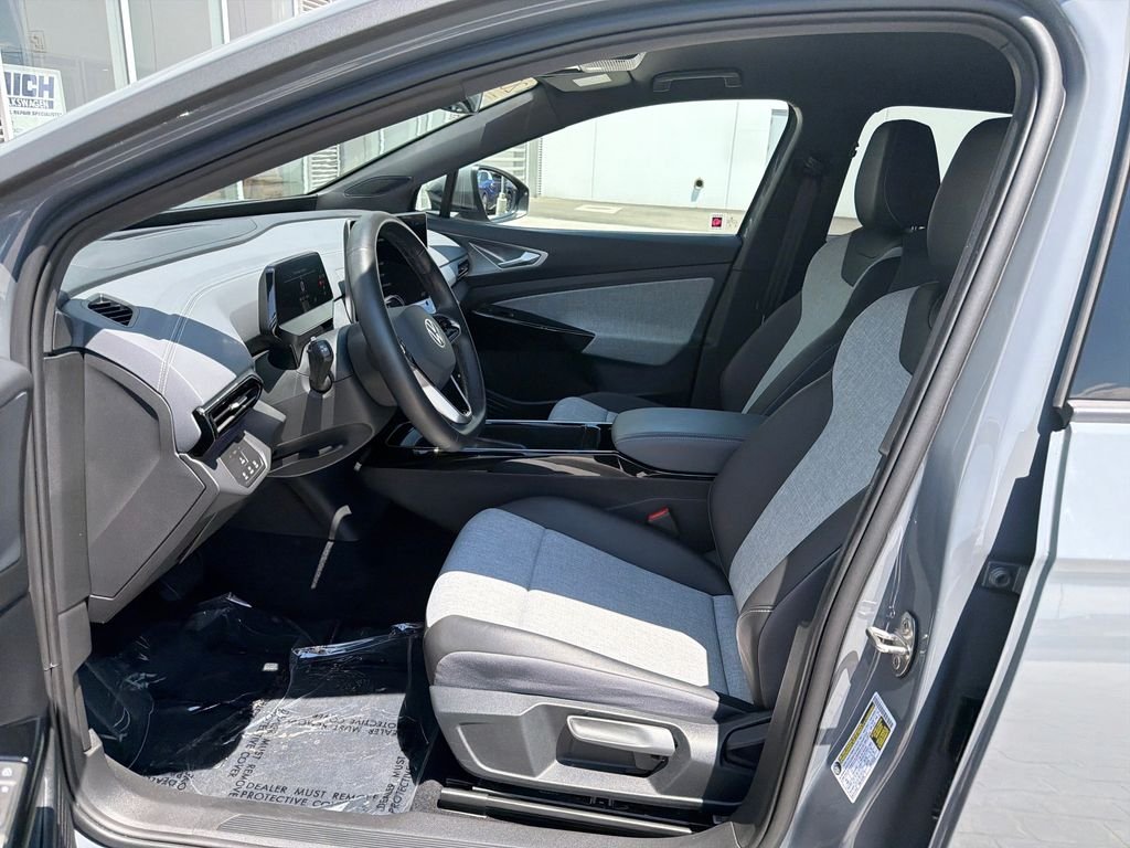 Certified Used 2024 Pure Gray Volkswagen Pro image 11