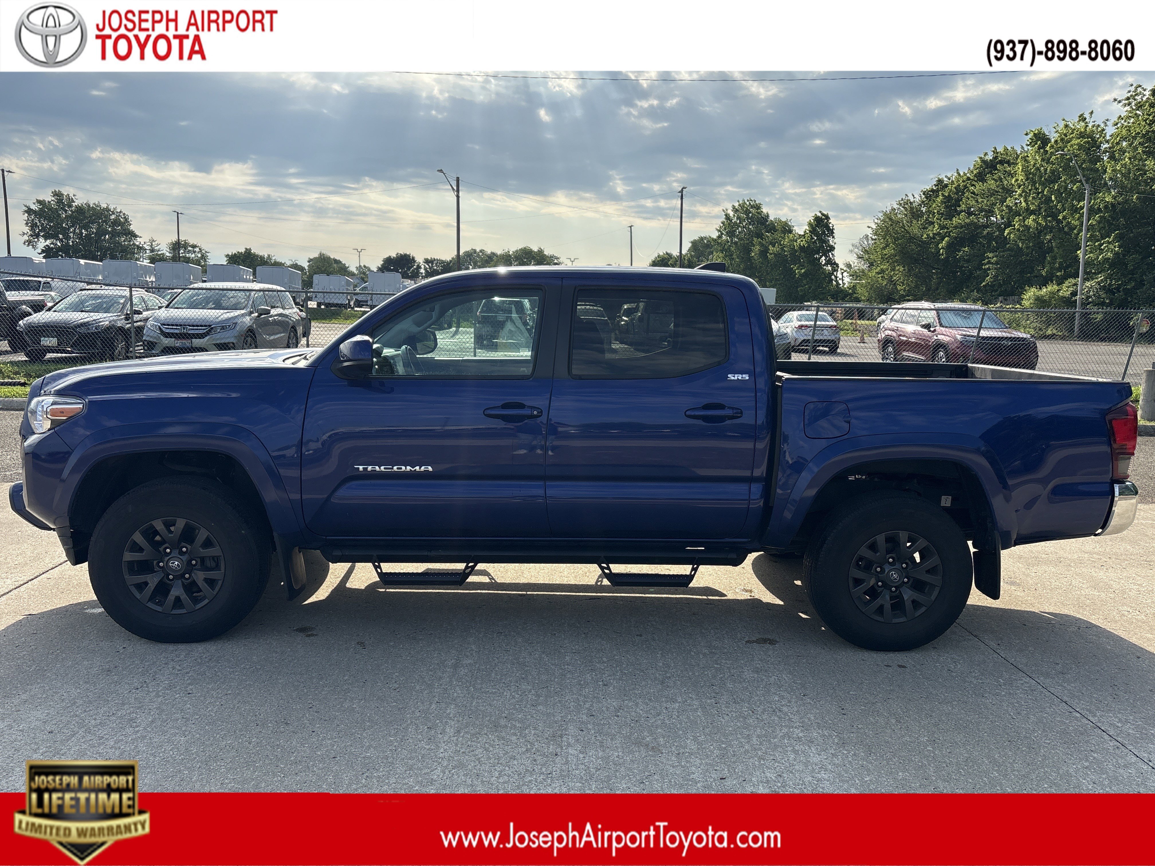 Blue Crush Metallic 2022 Toyota Tacoma SR5 I4 Double Cab RWD Pickup Truck 4X2