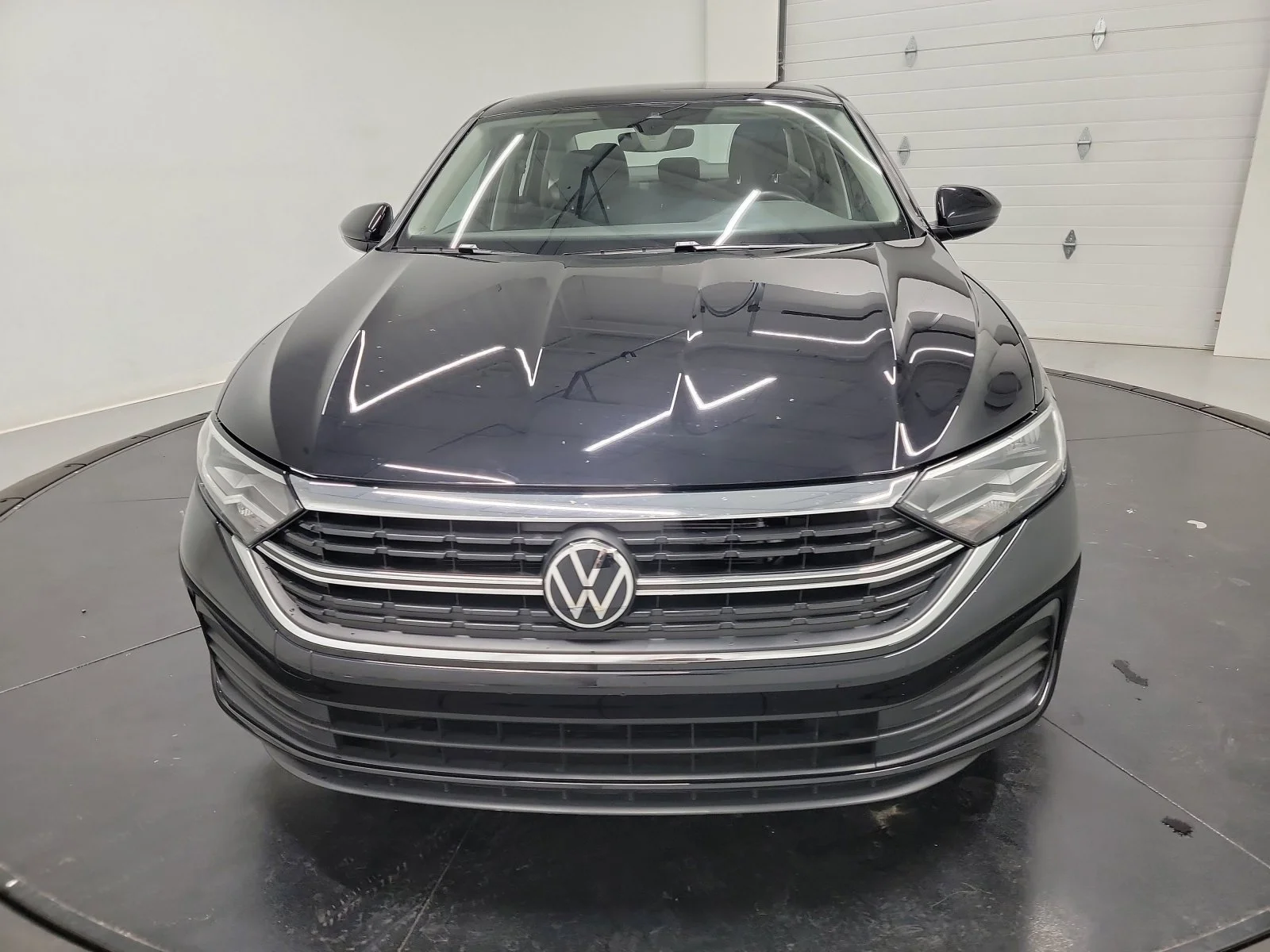3VW5M7BU1RM076143