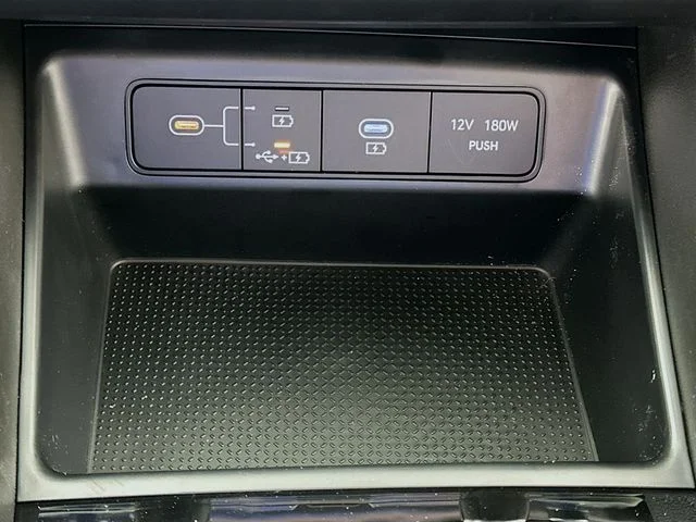 New 2026 Hyundai TUCSON SE