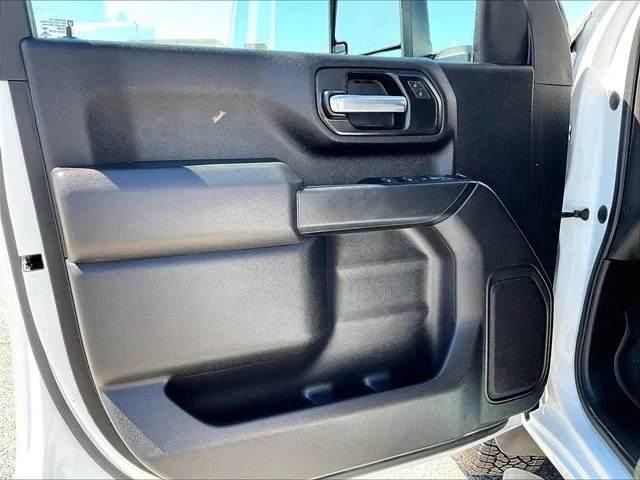 2022 Chevrolet Silverado 2500HD Custom - Photo 9
