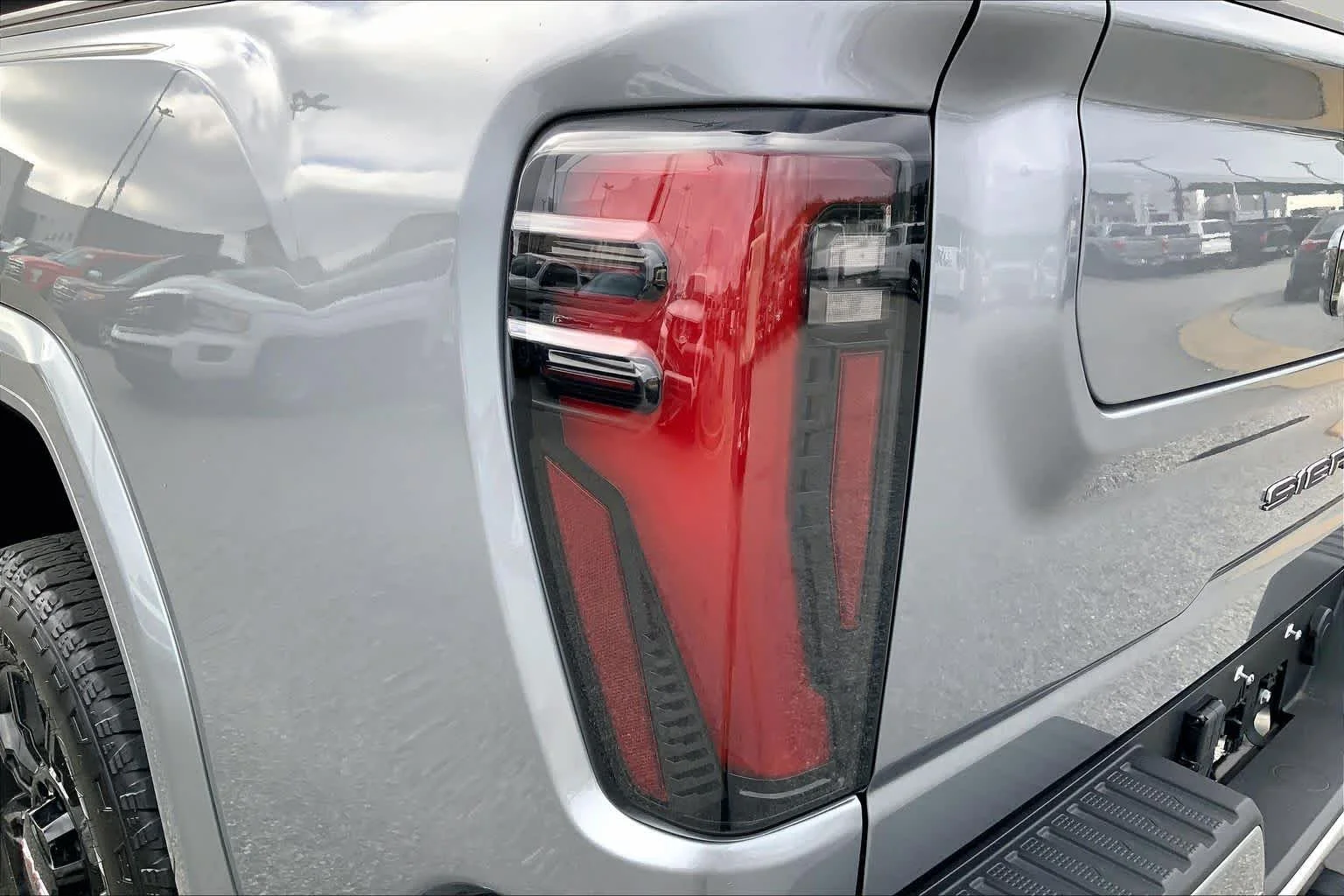 Used 2026 Sterling Metallic GMC AT4 image 27
