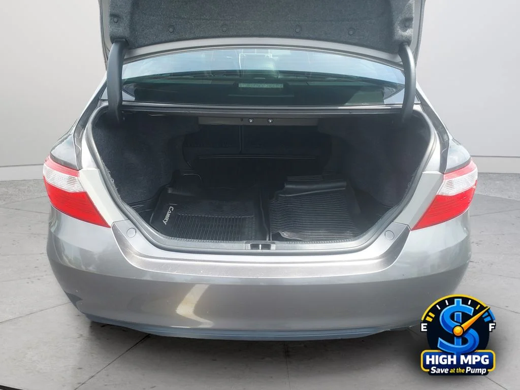 Used 2016 Gray Toyota SE image 31