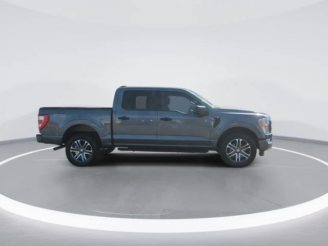 Used 2022 Gray Ford XL image 9