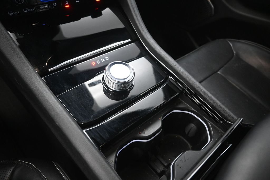 Used 2023 Black Jeep Overland image 28