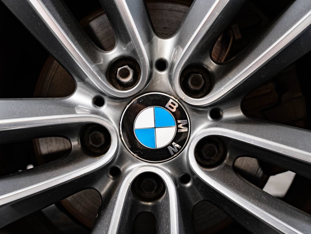 Used 2014 Alpine White BMW xDrive28i image 8