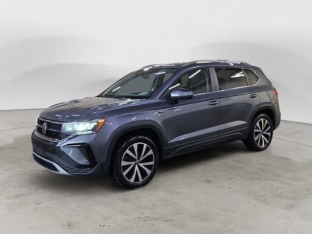 2022 Volkswagen Taos 1.5T SE 4Motion's photo