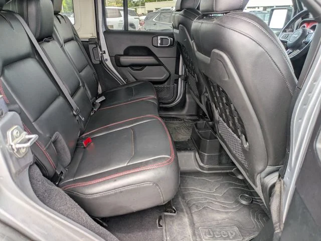 Used 2019 Silver Jeep Unlimited Rubicon image 27