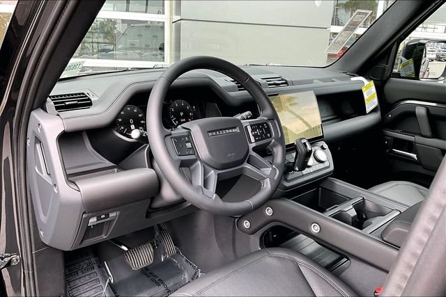 New 2026 Carpathian Grey LAND ROVER X-Dynamic SE image 6