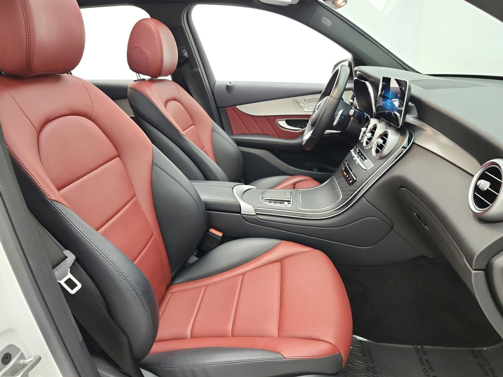 Used 2022 Polar White Mercedes-Benz GLC 300 SUV image 20