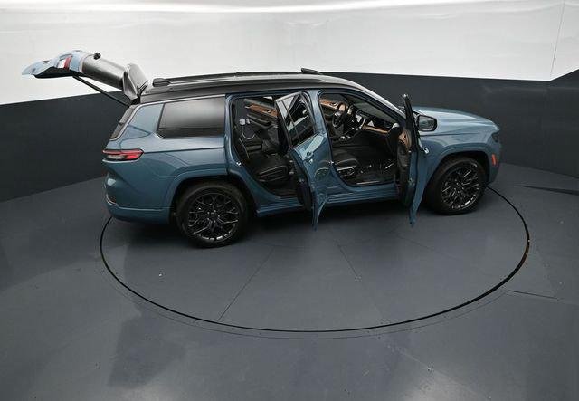 New 2026 Steel Blue Exterior Paint Jeep Summit image 30
