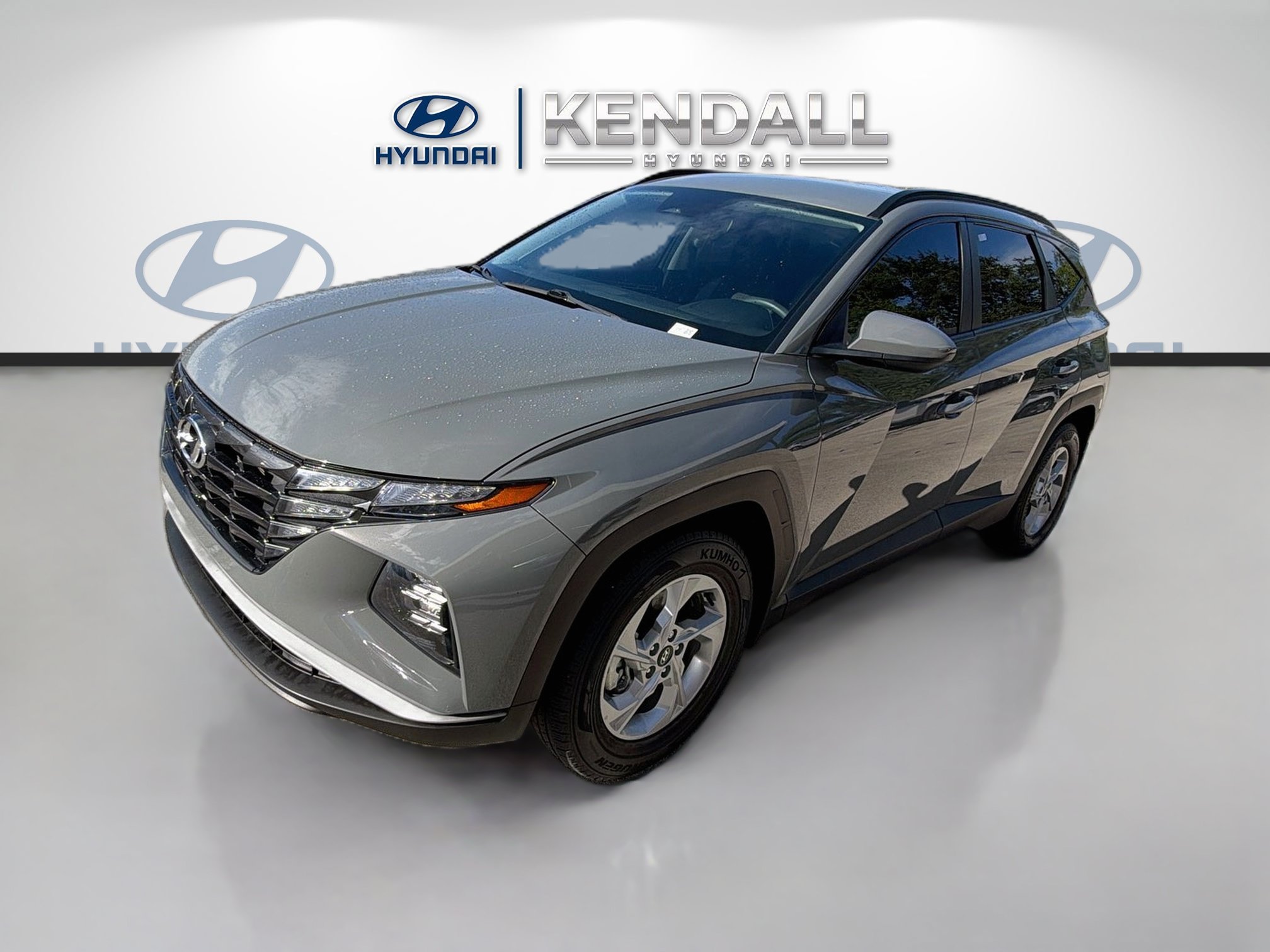 Used 2024 Hampton Gray Hyundai SEL image 3